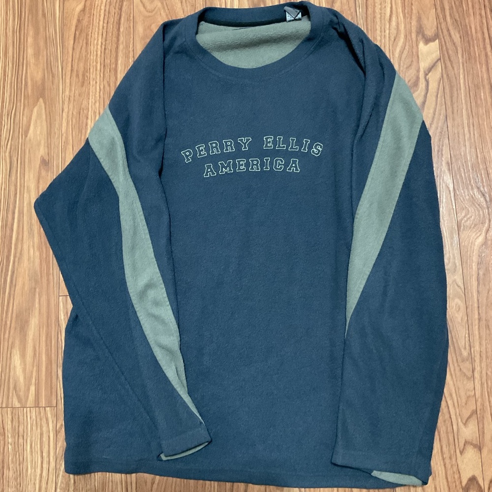 America active pull over long sleeve